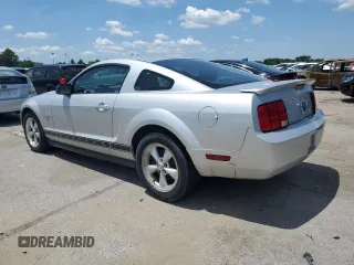 2009 Ford Mustang with VIN 1ZVHT80N095138283, listed as a Copart auction lot 63995925 with 260,699 mi miles and Clean title. Bid and sale history available at DreamBid. Image 2.