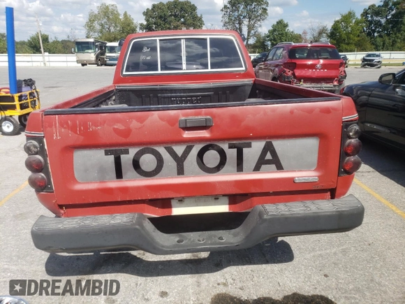 1993 Toyota Pickup DLX z VIN JT4RN93P6P5087700, wystawiony jako Copart lot #72069284 z przebiegiem 219 137 mil mil oraz Szkoda całkowita • Salvage title. Historia ofert i sprzedaży dostępna na DreamBid. Obrazek 6.