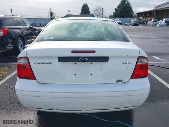 2005 Ford Focus S with VIN 1FAFP34N15W295049, listed as a IAAI auction lot 41181254 with NaN miles. Bid and sale history available at carsss.com. Image 16.