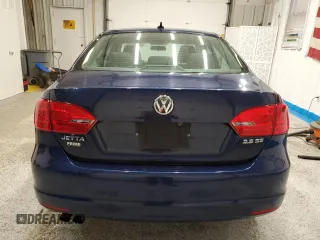 2012 Volkswagen Jetta SE z VIN 3VWDP7AJ5CM410644, wystawiony jako Copart lot #56464105 z przebiegiem 97 486 mil mil oraz Szkoda całkowita • Salvage title. Historia ofert i sprzedaży dostępna na DreamBid. Obrazek 6.