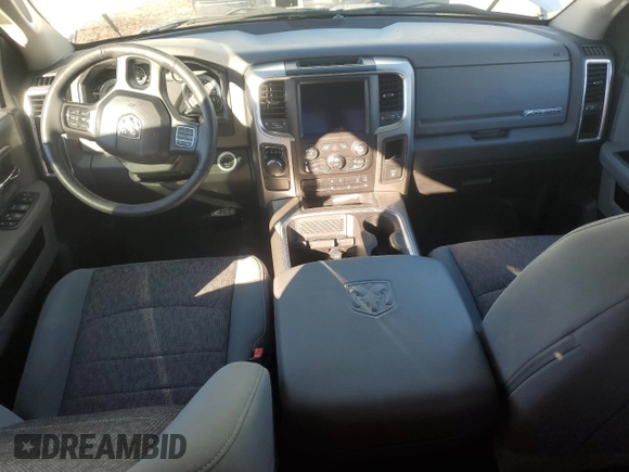 2018 Ram 1500 SLT z VIN 1C6RR6GT0JS239755, wystawiony jako Copart lot #86264494 z przebiegiem 59 692 mil mil oraz Szkody całkowita. Historia ofert i sprzedaży dostępna na DreamBid. Obrazek 8.