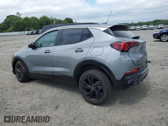 2024 Buick Encore GX Sport Touring z VIN KL4AMESL5RB161968, wystawiony jako Copart lot #59339945 z przebiegiem Nie podano mil oraz Szkoda całkowita • Salvage title. Historia ofert i sprzedaży dostępna na DreamBid. Obrazek 2.