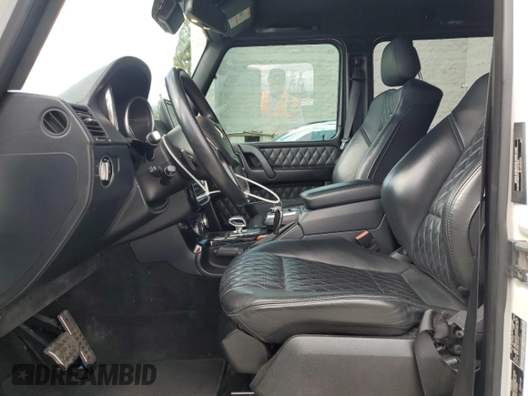 2016 Mercedes-Benz G 63 AMG z VIN WDCYC7DF9GX260877, wystawiony jako Copart lot #49132555 z przebiegiem 82 585 mil mil oraz Czysty tytuł • Clean title. Historia ofert i sprzedaży dostępna na DreamBid. Obrazek 7.
