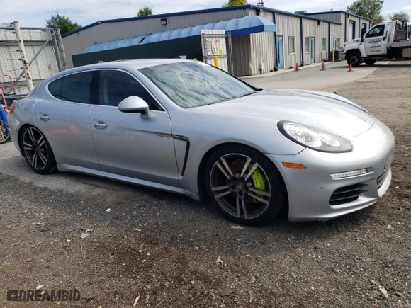 2015 Porsche Panamera S E-Hybrid with VIN WP0AD2A7XFL041422, listed as a Copart auction lot 72426944 with NaN miles and Salvage Title. Bid and sale history available at carsss.com. Image 4.
