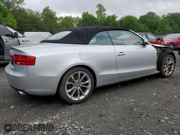 2013 Audi A5 Premium Plus z VIN WAULFAFH5DN006431, wystawiony jako Copart lot #55587605 z przebiegiem 105 472 mil mil oraz Szkoda całkowita • Salvage title. Historia ofert i sprzedaży dostępna na DreamBid. Obrazek 3.