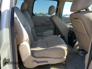 2011 Cadillac Escalade ESV Premium z VIN 1GYS3JEF2BR333246, wystawiony jako Copart lot #47197395 z przebiegiem 177 400 mil mil oraz Czysty tytuł • Clean title. Historia ofert i sprzedaży dostępna na DreamBid. Obrazek 11.