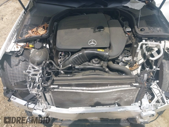 2019 Mercedes-Benz C 300 z VIN 55SWF8DB4KU282844, wystawiony jako IAAI lot #42177114 z przebiegiem 44 605 mil mil oraz . Historia ofert i sprzedaży dostępna na DreamBid. Obrazek 10.