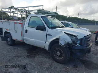 2002 Ford F-350 with VIN 1FDSF30L52ED64628, listed as a IAAI auction lot 41940130 with 237,792 mi miles and . Bid and sale history available at DreamBid. Image 1.