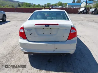 2011 Ford Fusion SE with VIN 3FAHP0HA5BR265484, listed as a IAAI auction lot 42095227 with 81,664 mi miles. Bid and sale history available at carsss.com. Image 16.