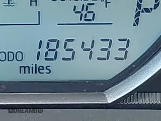 2014 Toyota RAV4 XLE with VIN 2T3RFREV2EW143193, listed as a IAAI auction lot 41892552 with 185,433 mi miles. Bid and sale history available at carsss.com. Image 15.