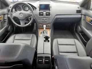 2011 Mercedes-Benz C 350 Sport z VIN WDDGF5GB3BR165689, wystawiony jako Copart lot #58238945 z przebiegiem 131 224 mil mil oraz Szkoda całkowita • Salvage title. Historia ofert i sprzedaży dostępna na DreamBid. Obrazek 8.