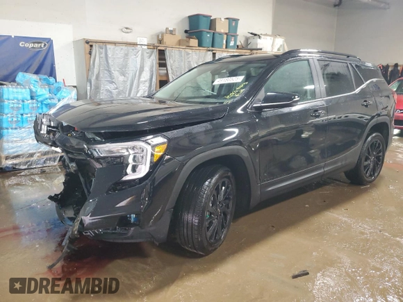 2024 GMC Terrain SLE with VIN 3GKALTEGXRL389530, listed as a Copart auction lot 49180525 with 5,271 mi miles and Salvage Title. Bid and sale history available at carsss.com. Image 1.