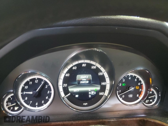 2013 Mercedes-Benz E 350 Luxury with VIN WDDHF8JB2DA706263, listed as a Copart auction lot 54741345 with 208,928 mi miles and Salvage Title. Bid and sale history available at DreamBid. Image 9.