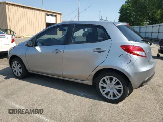 2011 Mazda 2 Sport z VIN JM1DE1HY1B0113087, wystawiony jako Copart lot #60428565 z przebiegiem 57 163 mil mil oraz Szkoda całkowita • Salvage title. Historia ofert i sprzedaży dostępna na DreamBid. Obrazek 2.