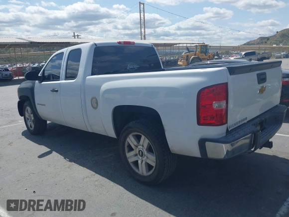 2007 Chevrolet Silverado 1500 LT w/2LT with VIN 2GCEC190471726075, listed as a IAAI auction lot 41922472 with 184,963 mi miles. Bid and sale history available at carsss.com. Image 3.