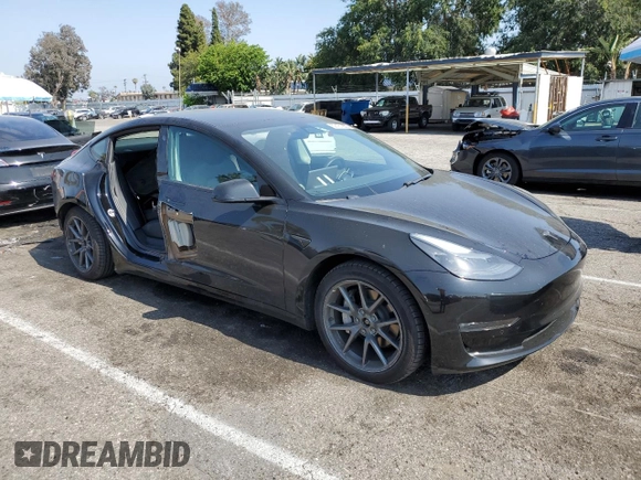 2021 Tesla Model 3 Long Range z VIN 5YJ3E1EB6MF002955, wystawiony jako Copart lot #59161255 z przebiegiem 32 183 mil mil oraz Szkoda całkowita • Salvage title. Historia ofert i sprzedaży dostępna na DreamBid. Obrazek 4.