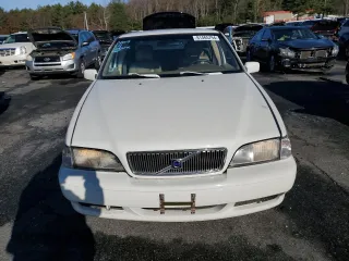 1999 Volvo S70 with VIN YV1LS55A2X1570828, listed as a Copart auction lot 81465794 with 125,751 mi miles and Non Repairable. Bid and sale history available at DreamBid. Image 5.