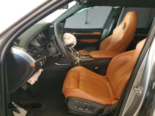 2018 BMW X5 M z VIN 5YMKT6C50J0Y84279, wystawiony jako Copart lot #45330495 z przebiegiem 41 745 mil mil oraz Szkoda całkowita • Salvage title. Historia ofert i sprzedaży dostępna na DreamBid. Obrazek 7.