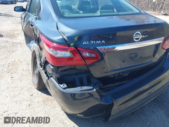 2018 Nissan Altima 2.5 SR with VIN 1N4AL3APXJC120564, listed as a IAAI auction lot 41769315 with 143,587 mi miles. Bid and sale history available at carsss.com. Image 17.