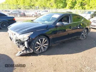 2019 Nissan Altima SR z VIN 1N4BL4CW1KN311083, wystawiony jako IAAI lot #42155520 z przebiegiem 92 545 mil mil oraz . Historia ofert i sprzedaży dostępna na DreamBid. Obrazek 2.