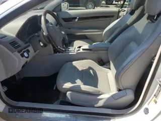 2010 Mercedes-Benz E 550 with VIN WDDKJ7CB8AF029858, listed as a Copart auction lot 62752575 with 163,882 mi miles and Clean title. Bid and sale history available at DreamBid. Image 7.