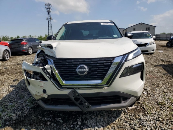2023 Nissan Rogue S z VIN 5N1BT3ABXPC929103, wystawiony jako Copart lot #56005965 z przebiegiem 11 064 mil mil oraz Szkoda całkowita • Salvage title. Historia ofert i sprzedaży dostępna na DreamBid. Obrazek 5.