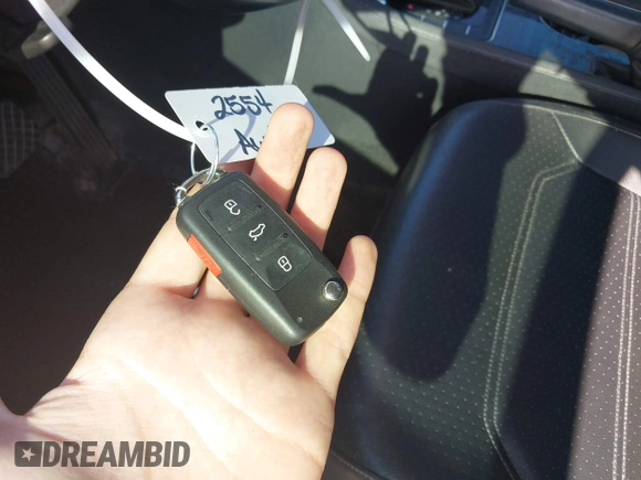 2016 Volkswagen Passat SE с VIN 1VWBT7A31GC004291, выставлен на аукционе IAAI как лот 42341960 с пробегом 92 469 миль миль и . История ставок и продаж доступна на DreamBid. Изображение 11.