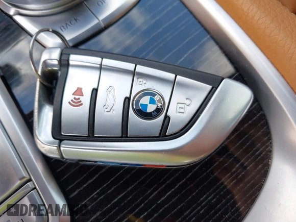 2020 BMW 7 Series 740i с VIN WBA7T2C0XLGF96842, выставлен на аукционе IAAI как лот 42230866 с пробегом 60 664 миль миль и . История ставок и продаж доступна на DreamBid. Изображение 11.