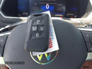 2022 Volkswagen Tiguan SE with VIN 3VV3B7AX7NM032705, listed as a IAAI auction lot 41987713 with 34,010 mi miles and . Bid and sale history available at DreamBid. Image 11.
