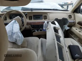 2008 Mercury Grand Marquis GS with VIN 2MEFM74V58X618701, listed as a Copart auction lot 40130954 with 175,433 mi miles and Salvage Title. Bid and sale history available at DreamBid. Image 8.