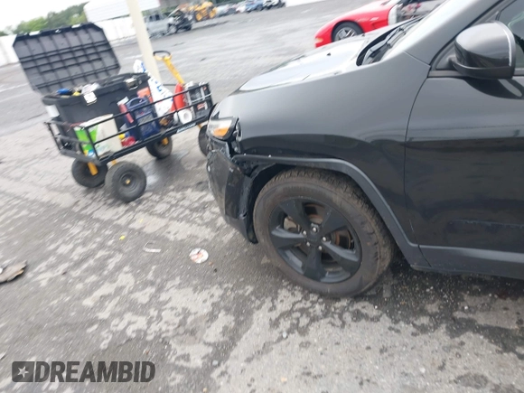 2016 Jeep Cherokee Latitude z VIN 1C4PJLCBXGW136718, wystawiony jako IAAI lot #42237677 z przebiegiem 145 109 mil mil oraz . Historia ofert i sprzedaży dostępna na DreamBid. Obrazek 6.