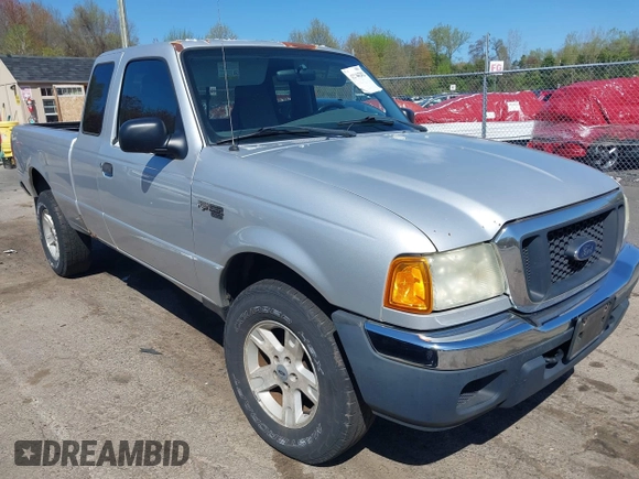 2004 Ford Ranger XL Fleet with VIN 1FTZR15E44TA15645, listed as a IAAI auction lot 42144282 with 252,612 mi miles. Bid and sale history available at carsss.com. Image 1.
