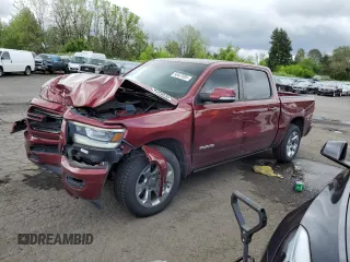 2019 Ram 1500 Big Horn z VIN 1C6SRFFT2KN626164, wystawiony jako Copart lot #55437005 z przebiegiem 63 913 mil mil oraz Szkoda całkowita • Salvage title. Historia ofert i sprzedaży dostępna na DreamBid. Obrazek 1.