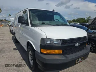2021 Chevrolet Express Cargo z VIN 1GCWGAFPXM1166123, wystawiony jako IAAI lot #42566386 z przebiegiem 112 553 mil mil oraz . Historia ofert i sprzedaży dostępna na DreamBid. Obrazek 22.