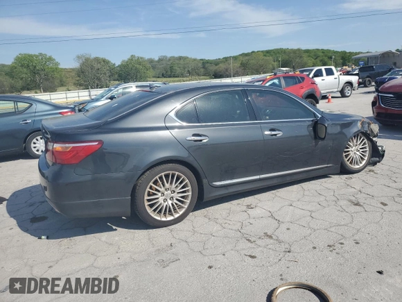 2011 Lexus LS 460 z VIN JTHBL5EF8B5103696, wystawiony jako Copart lot #53824455 z przebiegiem 118 705 mil mil oraz Szkoda całkowita • Salvage title. Historia ofert i sprzedaży dostępna na DreamBid. Obrazek 3.