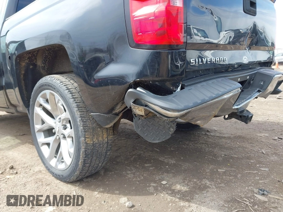 2014 Chevrolet Silverado 1500 LT with VIN 3GCUKREC5EG212432, listed as a IAAI auction lot 42066660 with 190,609 mi miles and . Bid and sale history available at DreamBid. Image 6.