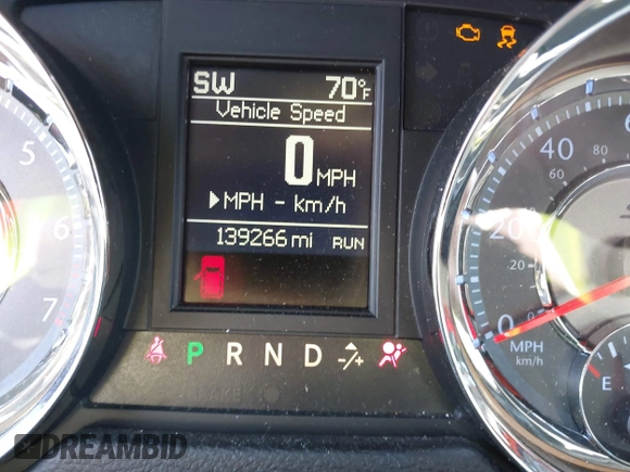 2014 Chrysler Town & Country S with VIN 2C4RC1HG1ER304229, listed as a IAAI auction lot 41807902 with 139,266 mi miles. Bid and sale history available at carsss.com. Image 15.