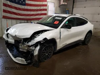 2024 Ford Mustang Mach-E Premium z VIN 3FMTK3SU1RMA51991, wystawiony jako Copart lot #43322895 z przebiegiem Nie podano mil oraz Szkoda całkowita • Salvage title. Historia ofert i sprzedaży dostępna na DreamBid. Obrazek 1.