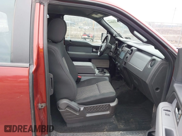 2014 Ford F-150 XL with VIN 1FTFX1EF0EKE42992, listed as a IAAI auction lot 41568048 with 156,499 mi miles. Bid and sale history available at carsss.com. Image 5.