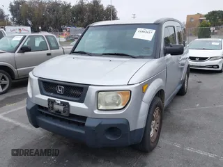 2006 Honda Element EX-P with VIN 5J6YH28726L024164, listed as a IAAI auction lot 41882027 with 210,167 mi miles and . Bid and sale history available at DreamBid. Image 17.