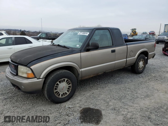 1998 GMC Sonoma SLS with VIN 1GTCT19XXW8508898, listed as a Copart auction lot 87130834 with 206,151 mi miles and Clean Title. Bid and sale history available at carsss.com. Image 1.