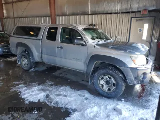 2011 Toyota Tacoma with VIN 5TFUU4EN0BX001483, listed as a Copart auction lot 45339015 with 200,917 mi miles and Clean Title. Bid and sale history available at carsss.com. Image 4.