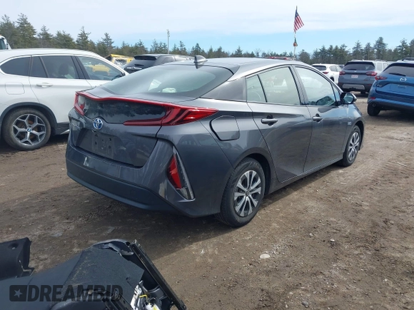 2020 Toyota Prius LE with VIN JTDKARFP2L3136261, listed as a IAAI auction lot 41752037 with Not Provided miles and . Bid and sale history available at DreamBid. Image 4.