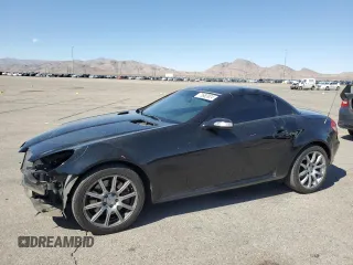 2007 Mercedes-Benz SLK-Class 3.5L with VIN WDBWK56F87F143782, listed as a Copart auction lot 70683924 with 84,130 mi miles and Salvage Title. Bid and sale history available at carsss.com. Image 1.