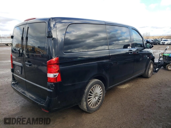 2018 Mercedes-Benz Metris with VIN WD4BG2EE8J3453759, listed as a Copart auction lot 82055214 with 81,801 mi miles and Salvage Title. Bid and sale history available at DreamBid. Image 3.