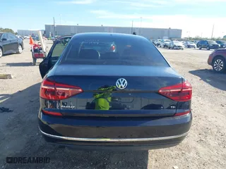 2018 Volkswagen Passat 2.0T S with VIN 1VWAA7A35JC007347, listed as a IAAI auction lot 41809749 with 39,123 mi miles. Bid and sale history available at carsss.com. Image 16.