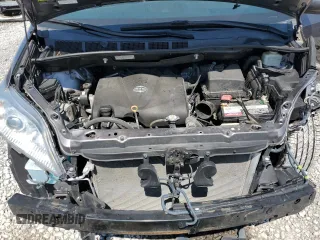 2019 Toyota Sienna XLE with VIN 5TDDZ3DC5KS222885, listed as a Copart auction lot 56983835 with 83,009 mi miles and Salvage title. Bid and sale history available at DreamBid. Image 12.