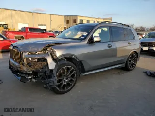 2024 BMW X7 xDrive40i with VIN 5UX23EM00R9S28952, listed as a Copart auction lot 44230025 with 0 mi miles and Salvage Title. Bid and sale history available at carsss.com. Image 1.