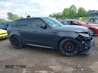 2024 Land Rover Range Rover Sport Dynamic SE z VIN SAL1L9FU1RA413863, wystawiony jako IAAI lot #42213958 z przebiegiem 15 643 mil mil oraz . Historia ofert i sprzedaży dostępna na DreamBid. Obrazek 13.