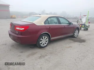 2007 Lincoln MKZ z VIN 3LNHM28T57R661630, wystawiony jako IAAI lot #42521194 z przebiegiem 123 435 mil mil oraz . Historia ofert i sprzedaży dostępna na DreamBid. Obrazek 4.